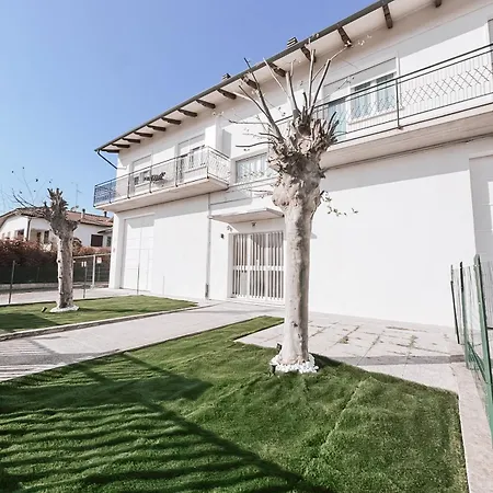 Mh Montessori Hétvégi ház